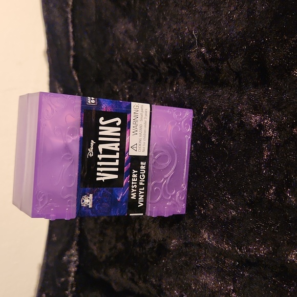 Disney Bundle - Picture 5 of 7